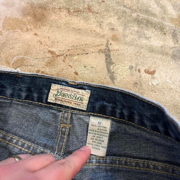 Essential St. John's Bay High-Waited Denim Shorts - Picture 2 of 5